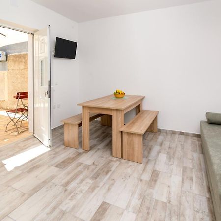 Apartmani Ajp Posedarje Exterior foto