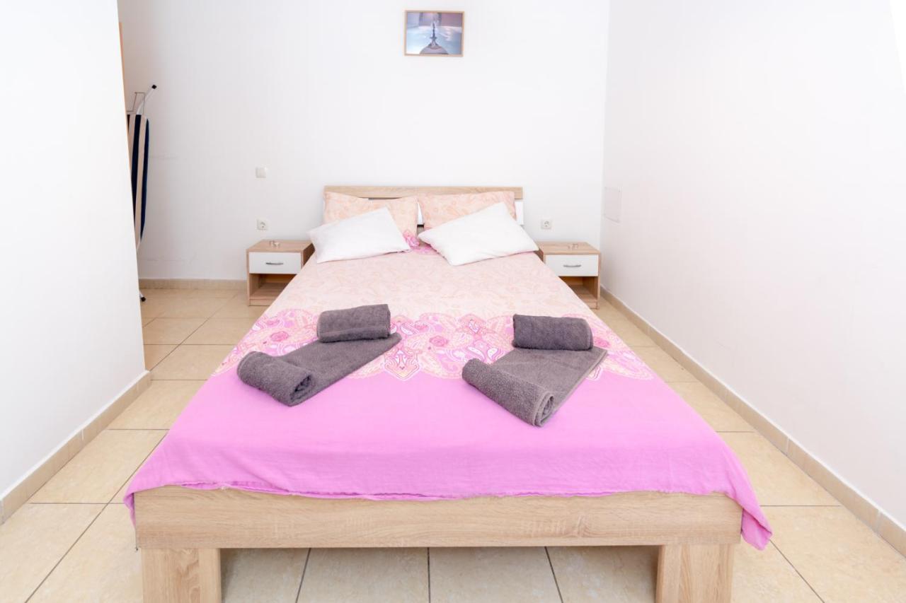 Apartmani Ajp Posedarje Exterior foto